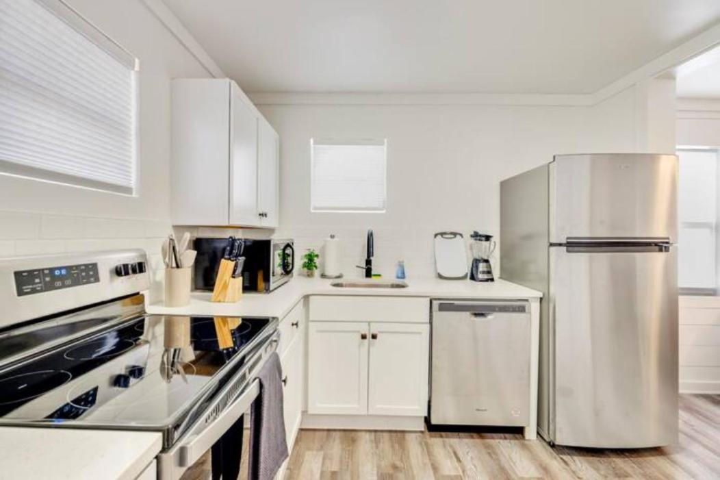 Holiday home The Coastal Shanty, Yards From The
